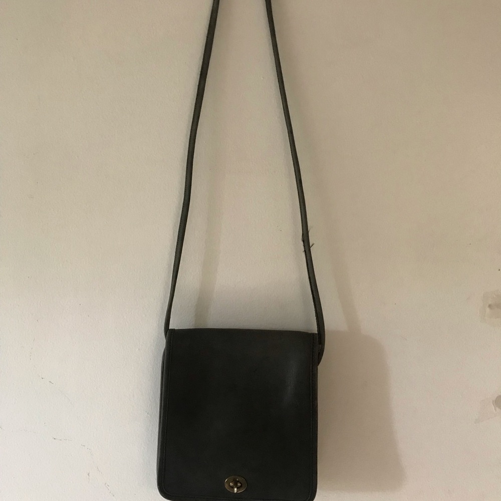 SOLD‼️Coach/vintage/leather/Crossbody Bag - Picture 4 of 8